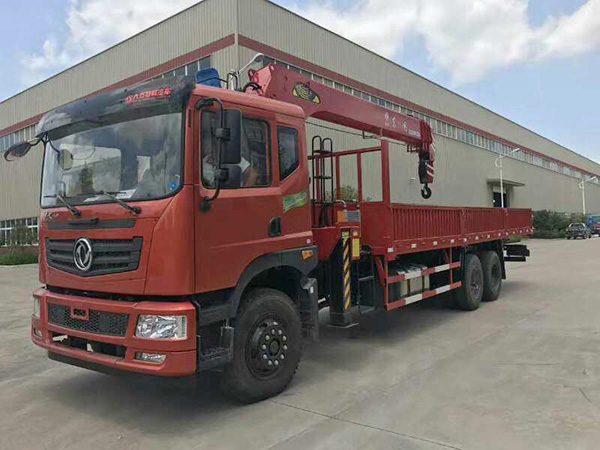 東風(fēng)征夢8.5米隨車吊