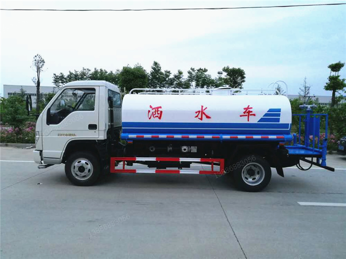福田時(shí)代灑水車 福田時(shí)代灑水車