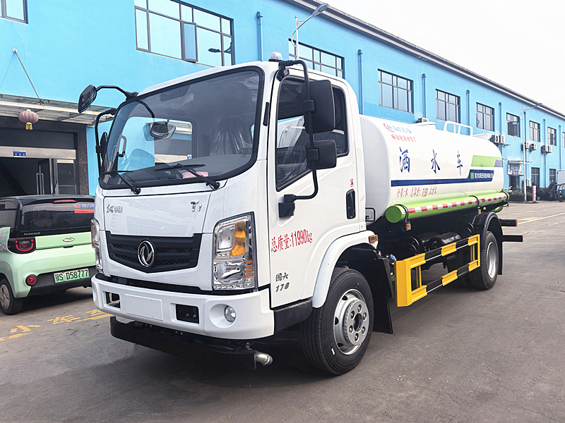 東風(fēng)華神T1灑水車(chē)