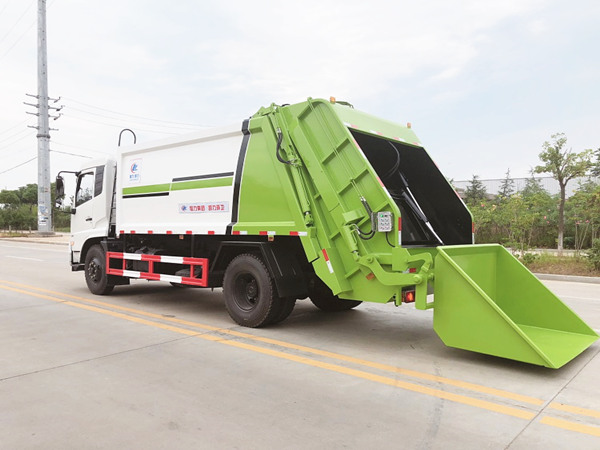 東風(fēng)10方壓縮式垃圾車