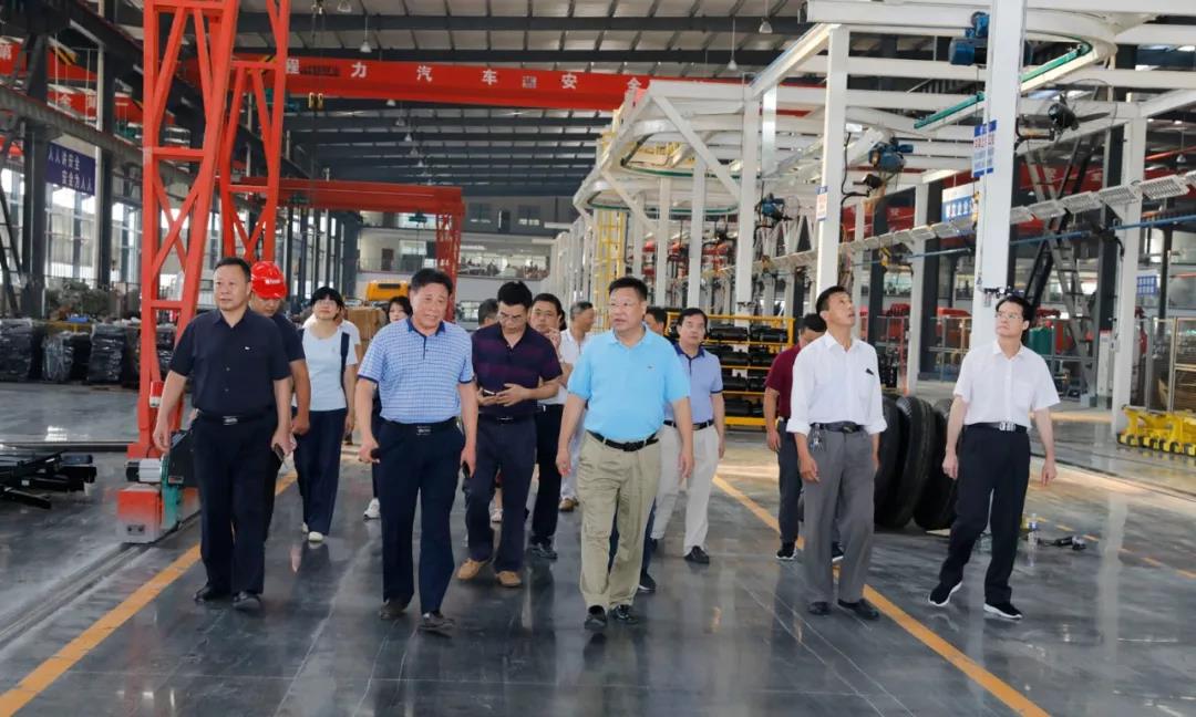 廣東省茂名政協主席團參觀程力商用車工業園