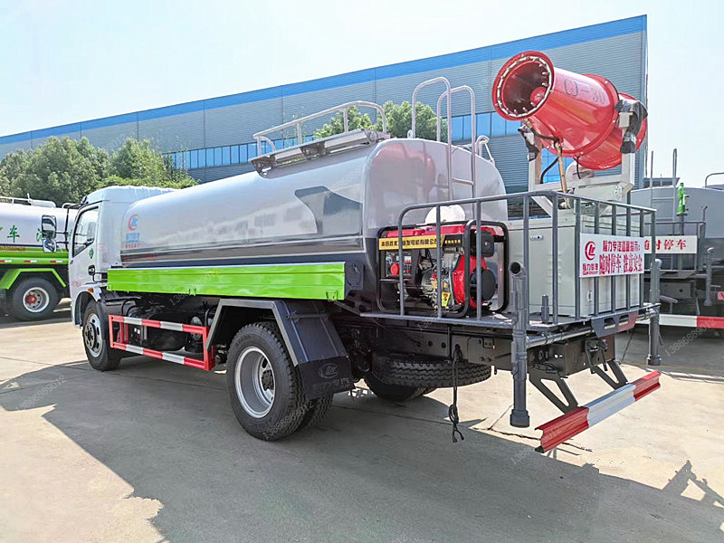 東風(fēng)福瑞卡F7霧炮車