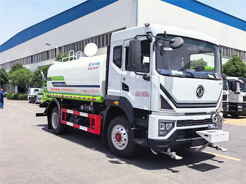 東風多利卡D9灑水霧炮車