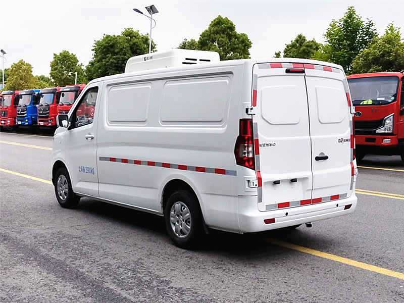 長安睿行EM80純電冷藏車 長安睿行EM80純電冷藏車